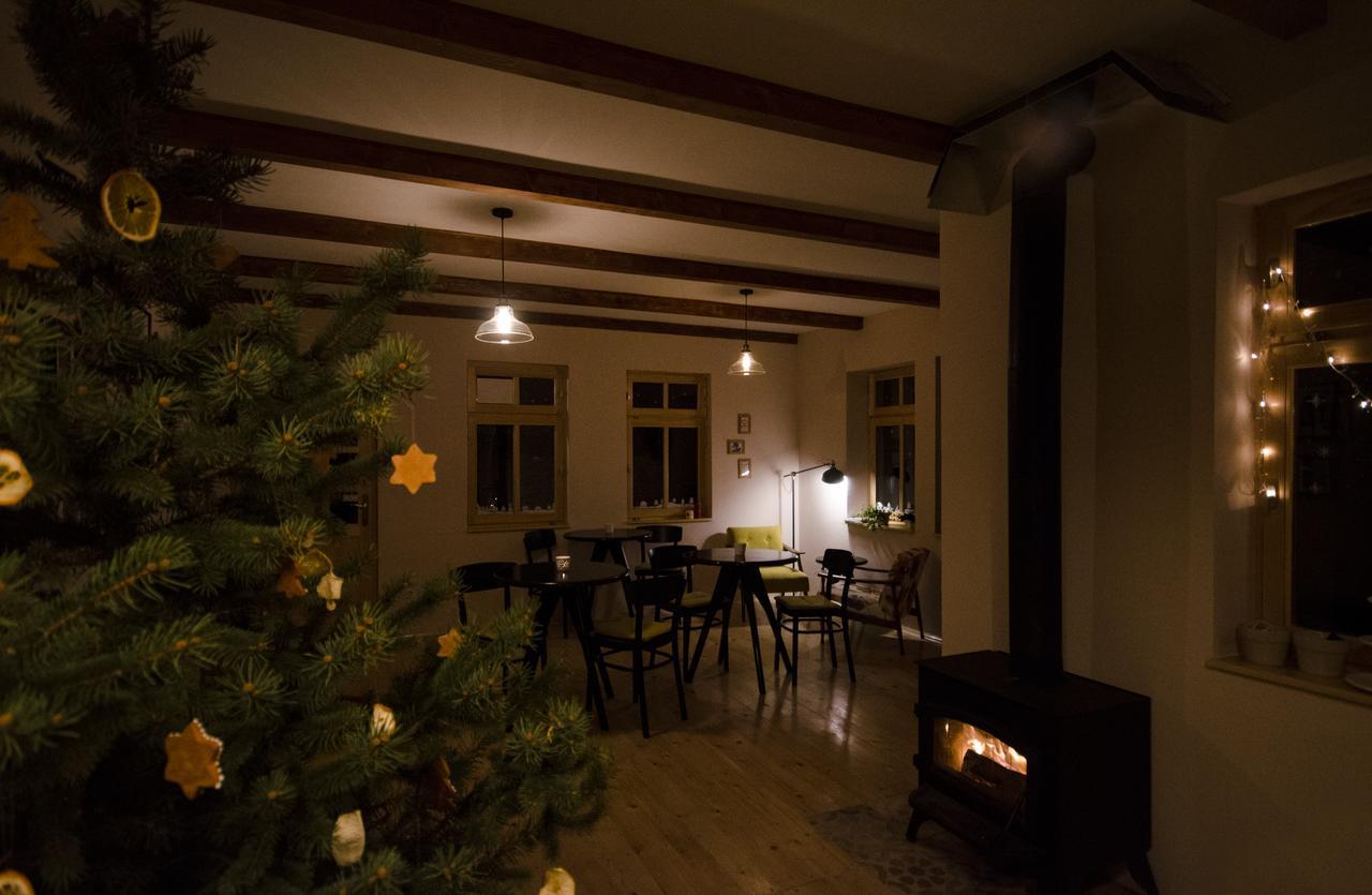 Ethno&Coffee House Tulip Bed and Breakfast Glozan Exterior foto